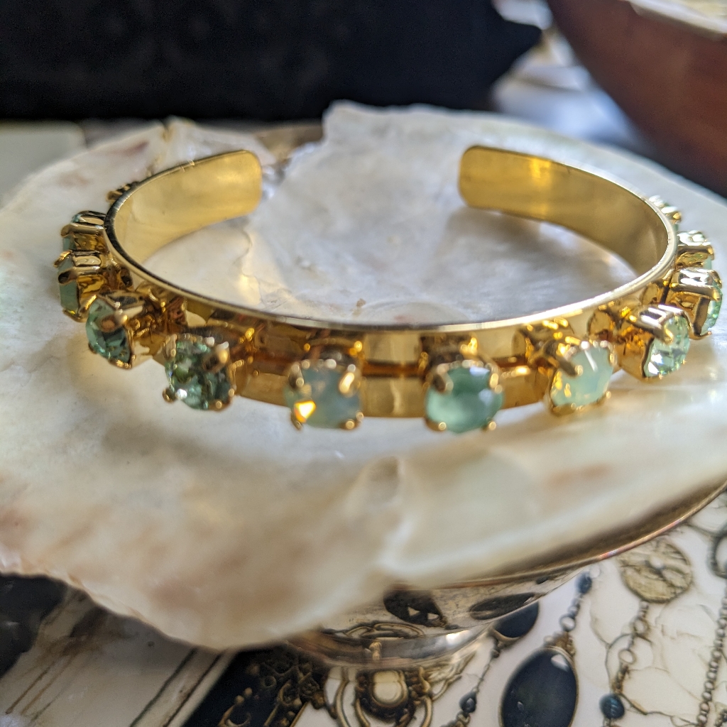Pacific Opal Mint Green Swarovski Crystals In 14k Gold Plated Cuff Bracelet 33$